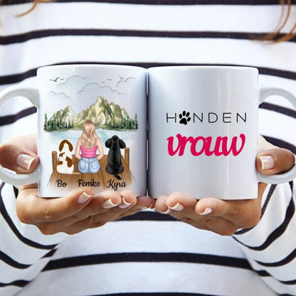 Hondenmama met 2 Honden in het Bos - Het leven is beter met mijn hond ♥ - Gepersonaliseerde mok voor Hondenmama, Haar, Hondenouders, Hondeneigenaar, Hondenbaasje, Partner, Vriendin, Vrouw, Puppy