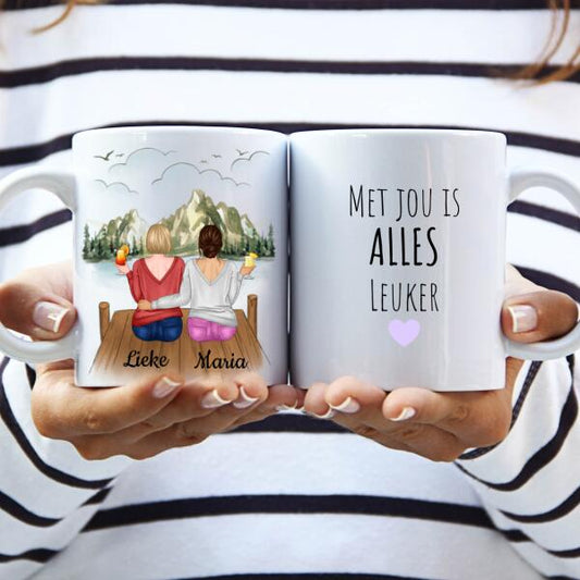 Beste Vriendinnen in het Bos met Cocktail - Met jou is alles leuker ♥ - Gepersonaliseerde mok voor Vriendin, Vriendinnen, Vrouw, Vriendschap, Zus, Zussen, Zusje, BFF, Collega's, Collega, Dochter